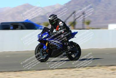 media/Jan-09-2022-SoCal Trackdays (Sun) [[2b1fec8404]]/Front Straight Speed Shots (1pm)/